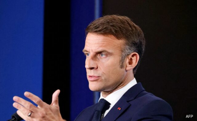 Macron diz que a França continuará a apoiar a Ucrânia “enquanto for necessário”