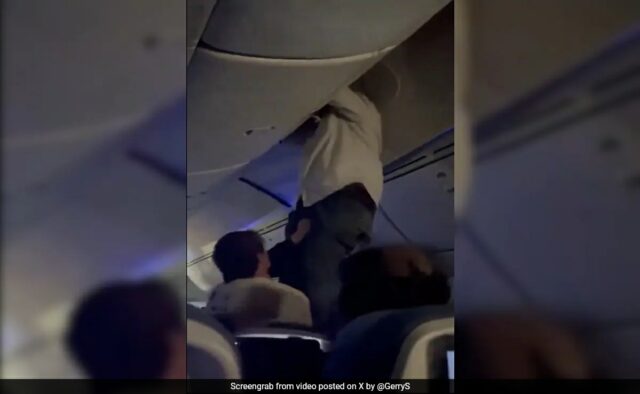 Ver: Passageiro preso no compartimento superior durante forte turbulência no voo Espanha-Uruguai