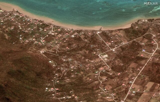 Esta imagem de satélite cortesia da Maxar Technologies mostra uma visão geral da ilha nordeste de Carriacou, Granada, em 2 de julho de 2024, após o furacão Beryl. 