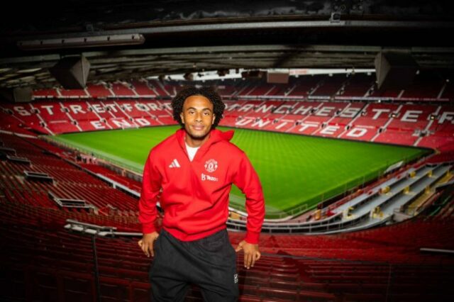 Josué Zirkzee, astro do Manchester United