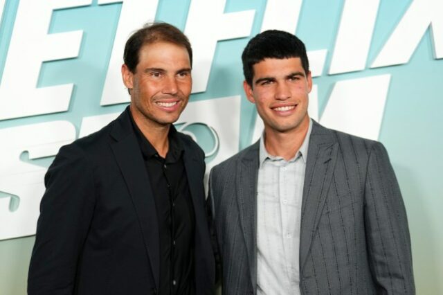 Rafael Nadal e Carlos Alcaraz participam do evento de disponibilidade de mídia The Netflix Slam no Mandalay Bay Resort and Casino em 2 de março de 2024