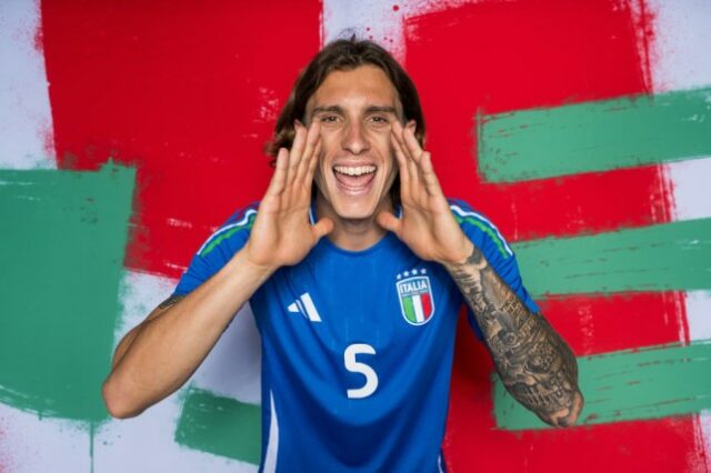 Estrela italiana Riccardo Calafiori na Euro 2024