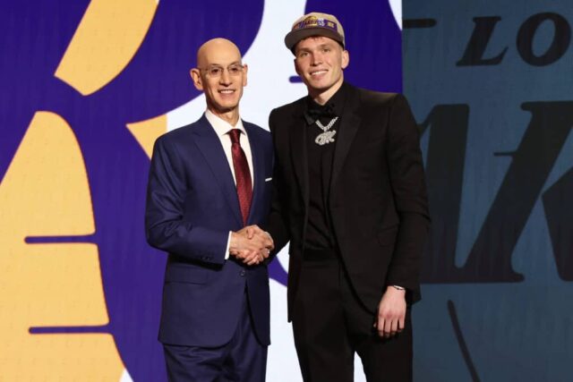 Dalton Knecht é eleito o melhor jogador da NBA de todos os tempos