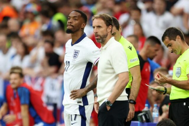 Ivan Toney e o técnico da Inglaterra Gareth Southgate na Euro 2024