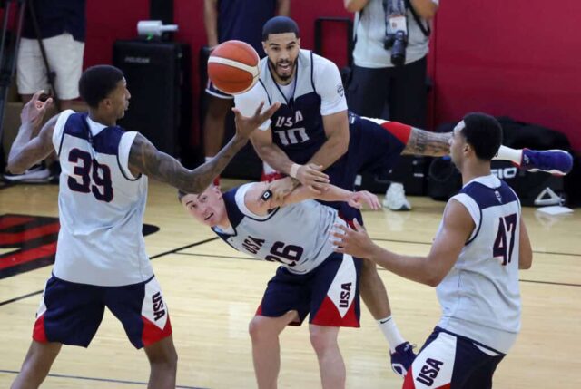 Campo de treinamento masculino da USAB 2024 em Las Vegas