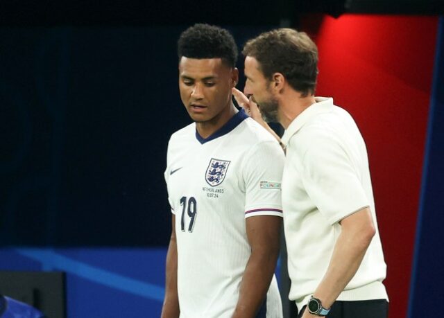 Estrelas da Inglaterra Ollie Watkins e Gareth Southgate