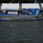 A prova olímpica de triatlo foi adiada devido aos níveis de poluição do rio Sena