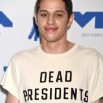 As refeições preferidas de Pete Davidson enquanto ele aprimora suas habilidades culinárias