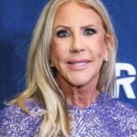 Vicki Gunvalson na DIRECTV Streaming With The Stars Oscar View Party 2024, apresentada por Rob Lowe