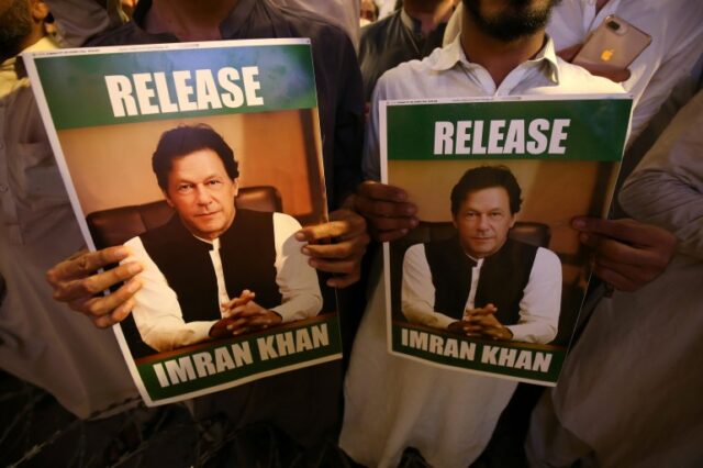 O ex-primeiro-ministro Imran Khan está preso desde agosto de 2023. (Bilawal Arbab/EPA)