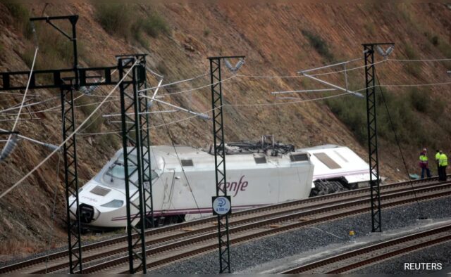 Motorista de trem condenado pelo pior acidente da Espanha em décadas que matou 79