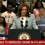 Kamala Harris fala aos apoiadores em Atlanta em 30 de julho de 2024