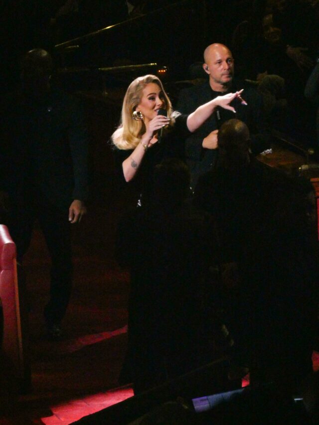 Primeira noite de Adele após show remarcado em Las Vegas