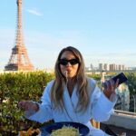 Sydney Sweeney come um prato de espaguete em Paris