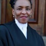 História dos roteiros da África do Sul, ganha a primeira mulher como chefe de justiça
