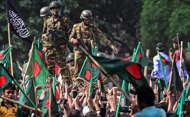 A ascensão de Mujibur Rahman à queda de Sheikh Hasina: uma linha do tempo em Bangladesh