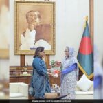 ‘Com o coração partido por não poder ver, abrace-a’: filha de Sheikh Hasina