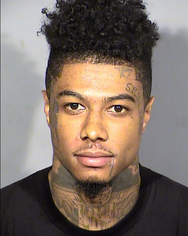 Foto do rapper Blueface após prisão por roubo em Las Vegas.