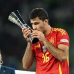 Rodri foi eleito o melhor jogador do torneio na Euro 2024.  (Foto de Michael Regan – UEFA/UEFA via Getty Images)