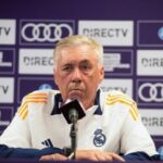 O técnico do Real Madrid, Carlo Ancelotti, fala à mídia em julho de 2024