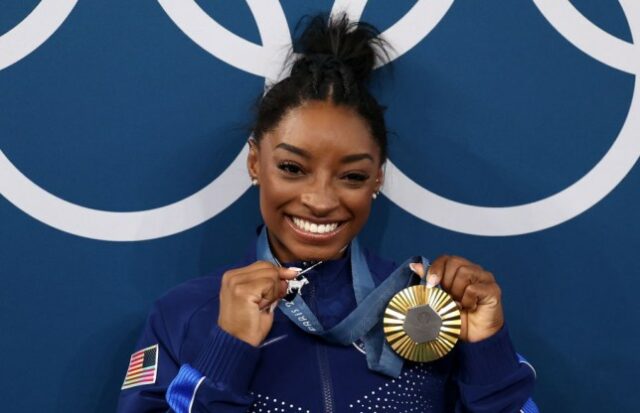 Simone Biles tem 11 medalhas em seu nome