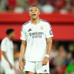 Kylian Mbappe parece frustrado na partida da La Liga entre Real Madrid e Mallorca