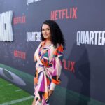 LOS ANGELES, CALIFÓRNIA - 11 DE JULHO: Joy Taylor comparece à estreia da Netflix de