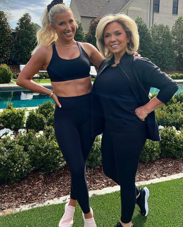 Savannah Chrisley e mãe Julie Chrisley