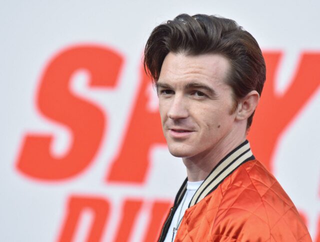 Drake Bell na estreia de 'The Spy Who Dumped Me' em Los Angeles