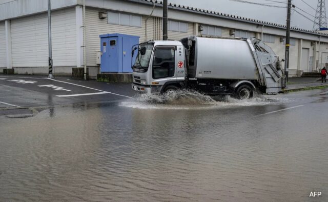 A tempestade tropical Maria atinge o Japão, atrapalha viagens e força evacuações