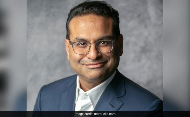 Laxman Narasimhan deixa o cargo de CEO da Starbucks, Brian Niccol, para substituí-lo