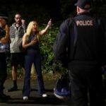 ‘Cenas chocantes’: motins no Reino Unido por esfaqueamento em massa que matou três meninas