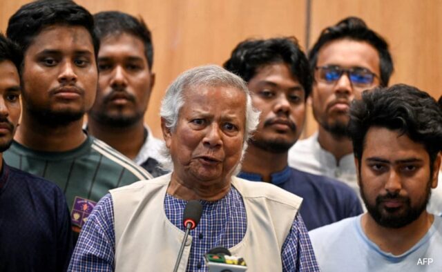 'Eu te admiro': zelador interino de Bangladesh para líderes estudantis de protesto