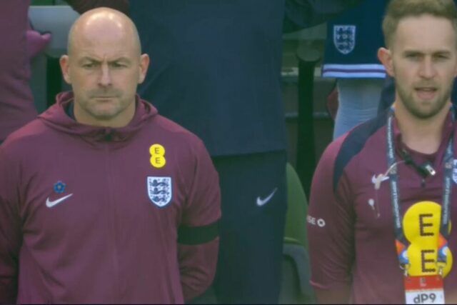 A gota d'água para Lee Carsley: ele não canta o hino da Inglaterra... e senta no banco da Irlanda!