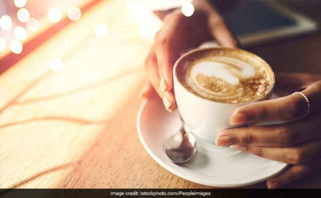 3 xícaras de café por dia podem reduzir o risco de desenvolver problemas cardíacos: estudo