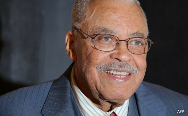 James Earl Jones, voz de ‘Darth Vader’, ‘King Mufasa’, morre aos 93 anos