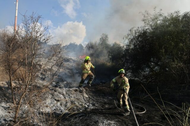 Os socorristas apagaram um incêndio na área de Lod, perto de Tel Aviv