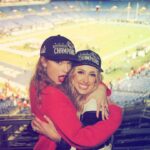 Festas de Taylor Swift com Brittany Mahomes após jogo dos Chiefs (FOTOS)