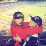 Festas de Taylor Swift com Brittany Mahomes após jogo dos Chiefs (FOTOS)