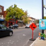 Cartazes de campanha em uma rua no bairro de Ville-Emard, em Montreal, antes de uma eleição parcial