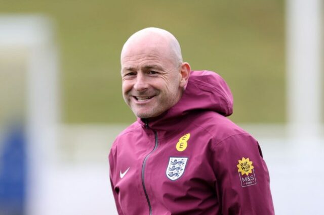 O técnico interino da Inglaterra, Lee Carsley