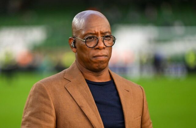 O comentarista da ITV e ex-jogador da Inglaterra Ian Wright durante a partida do Grupo 2 da Liga das Nações B da UEFA entre a República da Irlanda e a Inglaterra