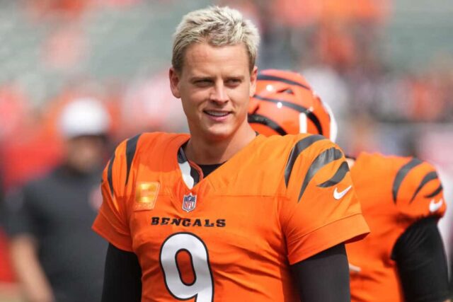 CINCINNATI, OHIO - 08 DE SETEMBRO: Joe Burrow # 9 do Cincinnati Bengals se aquece antes do jogo contra o New England Patriots no Paycor Stadium em 08 de setembro de 2024 em Cincinnati, Ohio. 