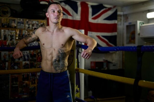 Josh Warrington enfrenta Anthony Cacace no sábado