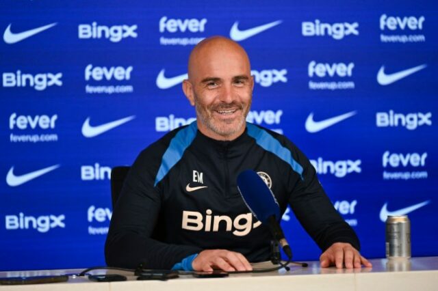 O técnico Enzo Maresca, do Chelsea, durante uma coletiva de imprensa no Chelsea Training Ground 