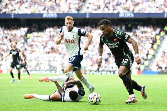 Jurrien Timber durante Tottenham x Arsenal