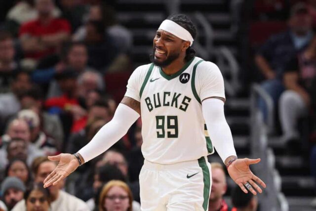 CHICAGO, ILLINOIS - 01 DE MARÇO: Jae Crowder # 99 do Milwaukee Bucks reage contra o Chicago Bulls durante o primeiro tempo no United Center em 01 de março de 2024 em Chicago, Illinois. NOTA AO USUÁRIO: O Usuário reconhece e concorda expressamente que, ao baixar e/ou usar esta fotografia, o Usuário está concordando com os termos e condições do Contrato de Licença da Getty Images.