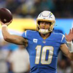 Justin Herbert nº 10 dos passes do Los Angeles Chargers