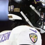 KANSAS CITY, MISSOURI - 05 DE SETEMBRO: Quarterback Lamar Jackson # 8 do Baltimore Ravens durante o jogo da NFL contra o Kansas City Chiefs no GEHA Field no Arrowhead Stadium em 05 de setembro de 2024 em Kansas City, Missouri.