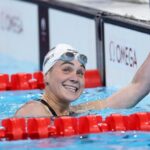 Alexandra Truwit, da equipe dos Estados Unidos, reage após vencer os 400m Livres Femininos - S10 Bateria 1 no oitavo dia dos Jogos Paralímpicos de Verão de Paris 2024